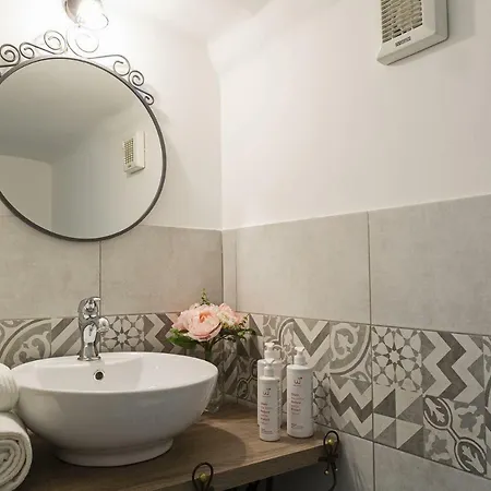 Appartamento Casa Rosa Al Molo By Wonderful Italy